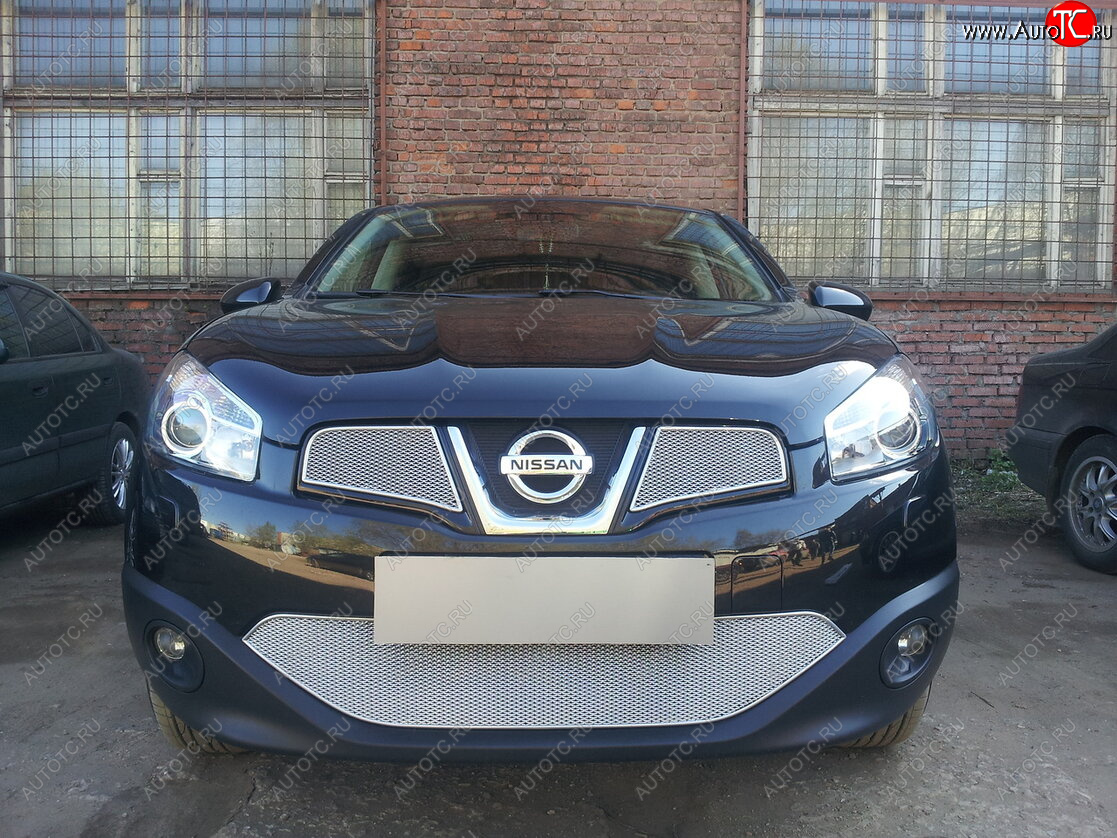 4 799 р. Защитная сетка в бампер (низ, ячейка 4х10 мм) Стрелка11 Премиум Nissan Qashqai 1 J10 рестайлинг (2010-2013) (Хром)  с доставкой в г. Майкоп