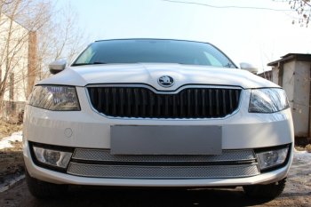 Защитная сетка в бампер (низ, 2 части, компл.Ambition,Elegance,Style, ячейка 4х10 мм) Стрелка11 Премиум Skoda Octavia A7 дорестайлинг лифтбэк (2012-2017) (Хром)
