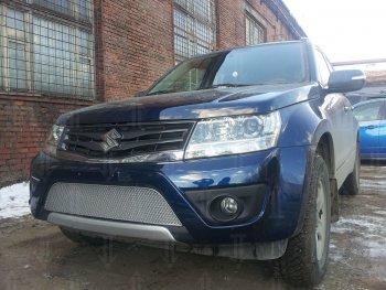 4 299 р. Защитная сетка в бампер (низ, ячейка 4х10 мм) Стрелка11 Премиум Suzuki Grand Vitara JT 3 двери 2-ой рестайлинг (2012-2016) (Хром)  с доставкой в г. Майкоп. Увеличить фотографию 2