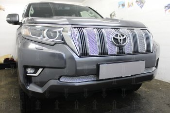 4 549 р. Защитная сетка в бампер (низ, ячейка 4х10 мм) Стрелка11 Премиум Toyota Land Cruiser Prado J150 2-ой рестайлинг (2017-2020) (Хром)  с доставкой в г. Майкоп. Увеличить фотографию 2
