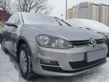4 299 р. Защитная сетка в бампер (низ, ячейка 4х10 мм) Стрелка11 Премиум Volkswagen Golf 7 дорестайлинг, хэтчбэк 5 дв. (2012-2017) (Чёрная)  с доставкой в г. Майкоп. Увеличить фотографию 2