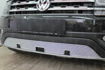 4 699 р. Защитная сетка в бампер (низ, ячейка 4х10 мм) Стрелка11 Премиум Volkswagen Teramont CA1 дорестайлинг (2016-2020) (Хром)  с доставкой в г. Майкоп. Увеличить фотографию 3