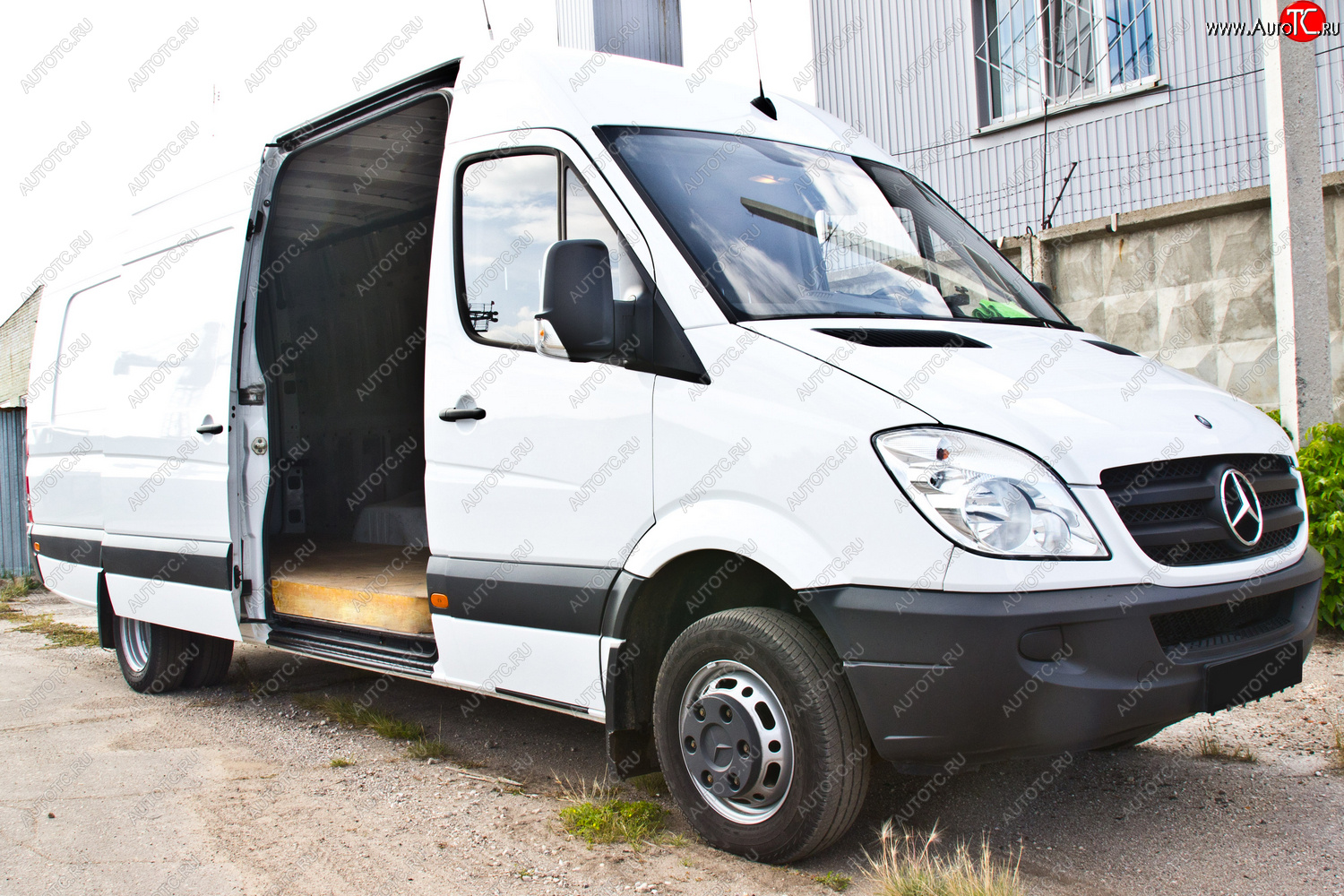 1 379 р. Накладка на порог боковой двери для Mercedes-Benz Sprinter 2006-2013 , шагрень  Мерседес Бенц Спринтер Русская Артель nmbs-036202  с доставкой в г. Майкоп