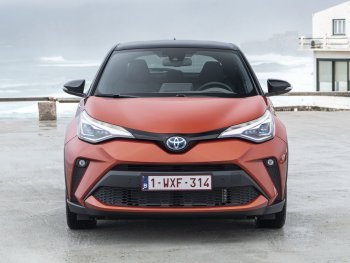 13 999 р. Капот BodyParts  Toyota C-HR  NGX10, ZGX10 (2016-2025) дорестайлинг, рестайлинг (Неокрашенный)  с доставкой в г. Майкоп. Увеличить фотографию 2
