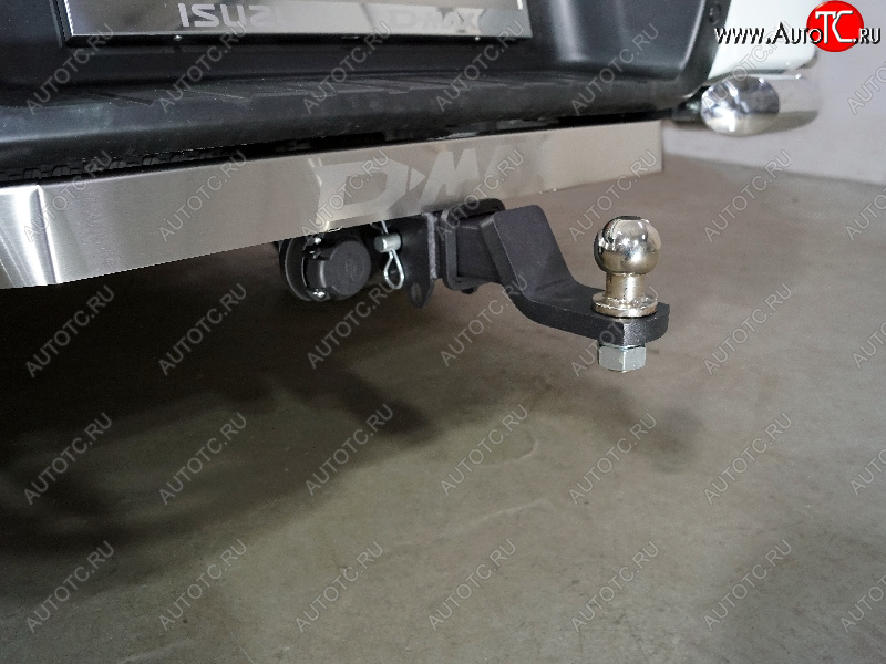 23 999 р. Фаркоп (тягово-сцепное устройство) TCC Тюнинг  Isuzu D-Max  RG (2020-2023) DoubleCab (оцинкованный, шар E нержавейка, надпись D-MAX)  с доставкой в г. Майкоп