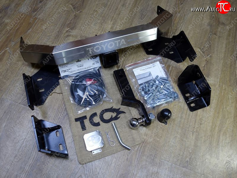22 999 р. Фаркоп (тягово-сцепное устройство) TCC Тюнинг  Toyota Fortuner  AN160 (2020-2025) рестайлинг (оцинкованный, крюк Е, надпись Toyota)  с доставкой в г. Майкоп