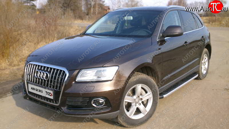 20 599 р. Алюминиевые порожки для ног с пластиковой накладкой TCC Tюнинг Audi Q5 8R дорестайлинг (2008-2012) (серый)  с доставкой в г. Майкоп