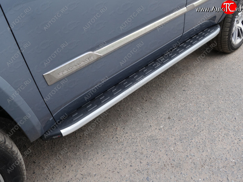 20 599 р. Пороги алюминиевые с пластиковой накладкой R-Line ТСС Тюнинг Cadillac Escalade GMTK2 джип 5 дв. короткая база (2015-2020) (серые)  с доставкой в г. Майкоп