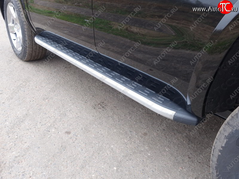 20 599 р. Пороги алюминиевые с пластиковой накладкой ТСС Тюнинг  Chevrolet Tahoe  K2UC (2014-2021) (серые)  с доставкой в г. Майкоп