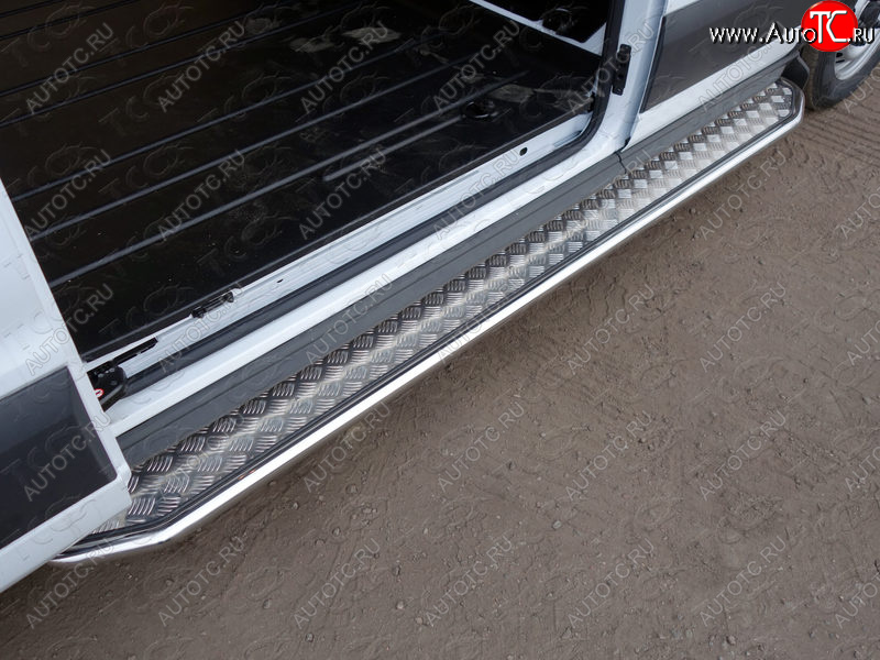 27 849 р. Правый порог с площадкой 42,4 мм ТСС Тюнинг  Ford Transit (2014-2022) цельнометаллический фургон (серый)  с доставкой в г. Майкоп