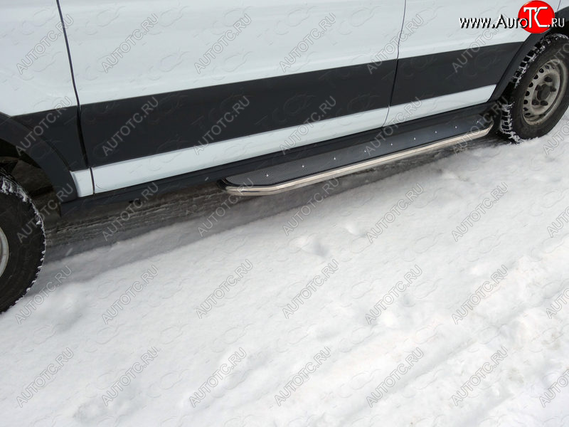 25 499 р. Правый порог с площадкой (укороченный) d42,4 мм ТСС Тюнинг  Ford Transit (2014-2022) цельнометаллический фургон (нержавеющий лист)  с доставкой в г. Майкоп