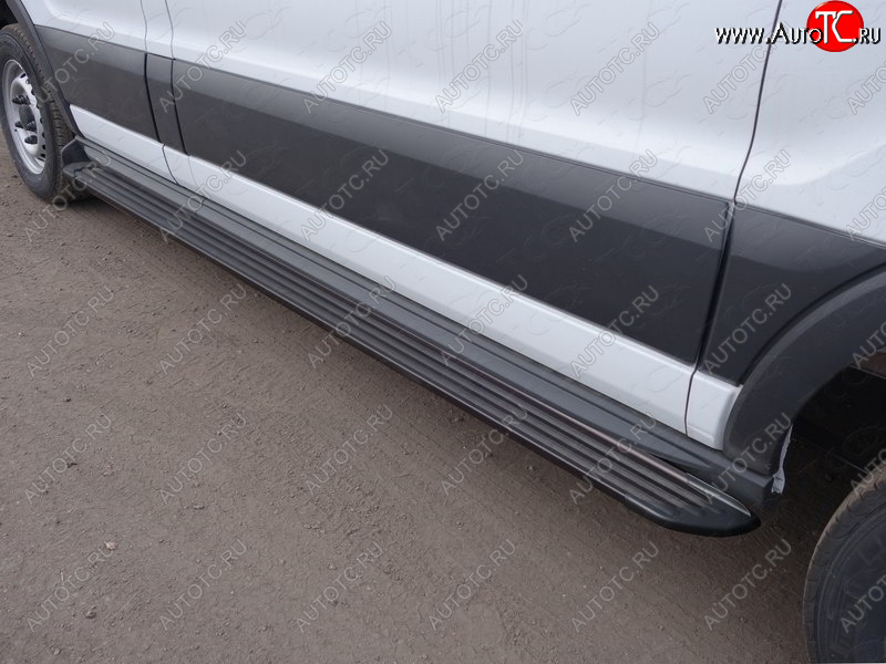 15 699 р. Порог правый алюминиевый Slim Line Black, ТСС Тюнинг  Ford Transit Connect (2013-2018) (Slim Line Black)  с доставкой в г. Майкоп