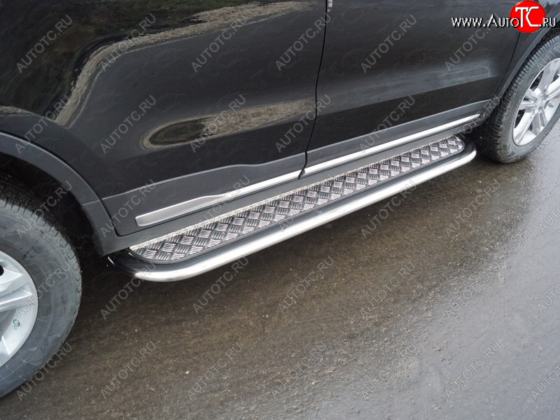 44 999 р. Пороги с площадкой (нержавейка, 75*42 мм) ТСС Тюнинг Geely Atlas Pro NL3 (2019-2025) (лист алюминий)  с доставкой в г. Майкоп