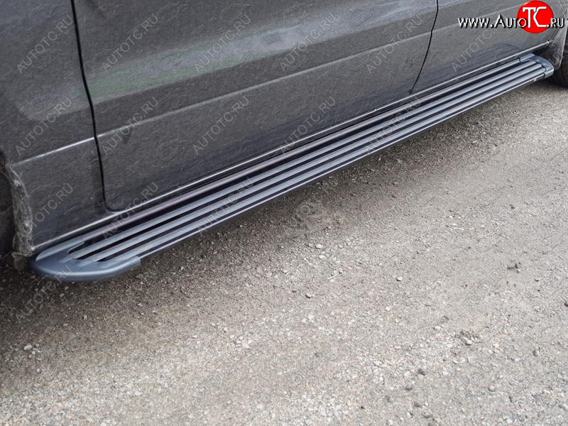30 999 р. Пороги алюминиевые Slim Line ТСС Тюнинг  Hyundai Starex/Grand Starex/H1  TQ (2017-2022) 2-ой рестайлинг (Black)  с доставкой в г. Майкоп