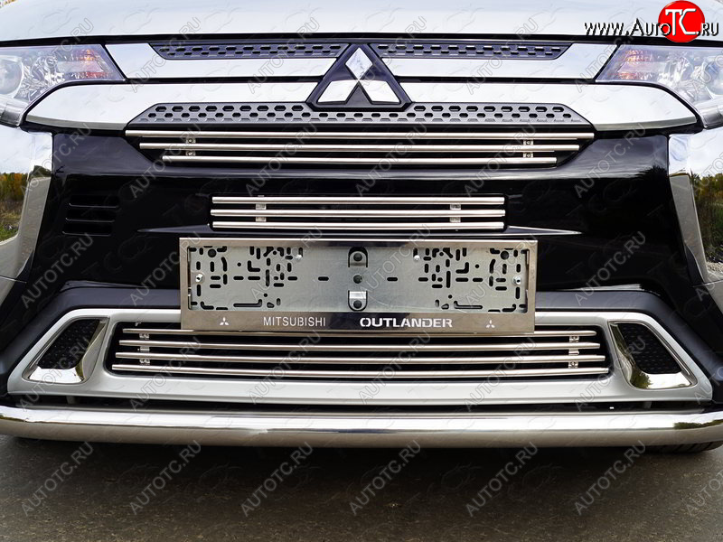 7 349 р. Верхняя декоративная вставка решетки радиатора ТСС Тюнинг  Mitsubishi Outlander  GF (2018-2022) 3-ий рестайлинг (d 12 мм)  с доставкой в г. Майкоп