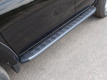 Пороги алюминиевые с пластиковой накладкой, ТСС Тюнинг Mitsubishi L200  5 KK,KL (2015-2019) дорестайлинг (карбон серебро)