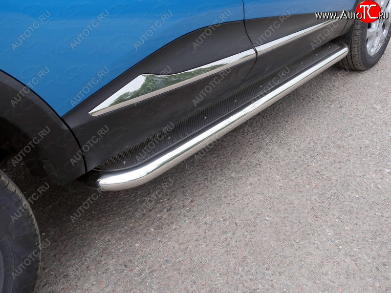 41 749 р. Пороги с площадкой 60,3 мм ТСС Тюнинг  Renault Kaptur (2016-2020) дорестайлинг (нержавейка)  с доставкой в г. Майкоп