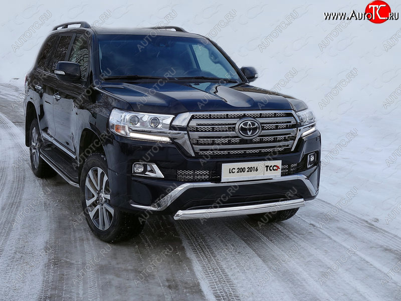 23 899 р. Защита передняя нижняя овальная короткая 75х42 мм ТСС Тюнинг  Toyota Land Cruiser  200 (2015-2021) 2-ой рестайлинг (нержавейка)  с доставкой в г. Майкоп