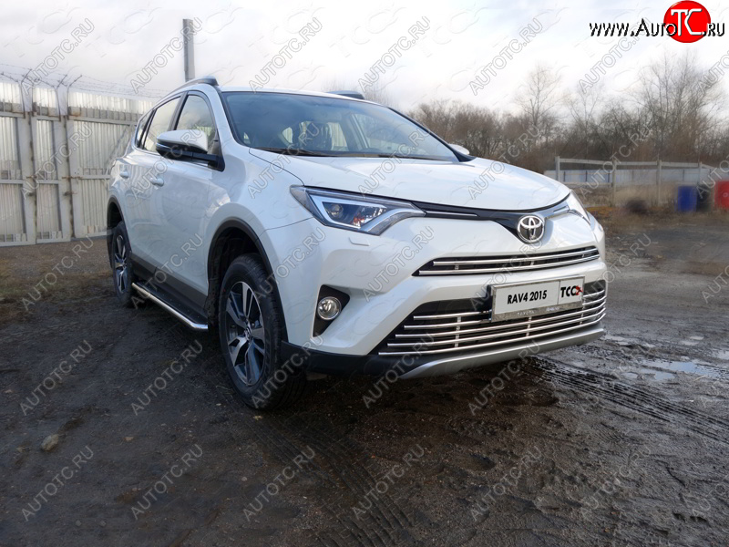 7 349 р. Декоративная вставка переднего бампера ТСС Тюнинг  Toyota RAV4  XA40 (2015-2019) 5 дв. рестайлинг (d 16 мм)  с доставкой в г. Майкоп