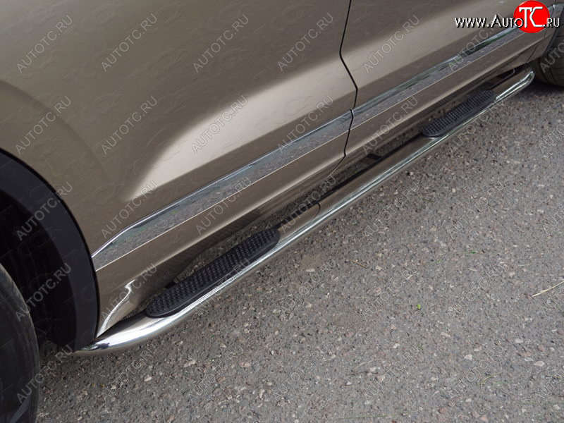 37 999 р. Пороги овальные гнутые с накладкой 75х42 мм ТСС Тюнинг  Volkswagen Touareg  CR (2018-2025) (серые)  с доставкой в г. Майкоп