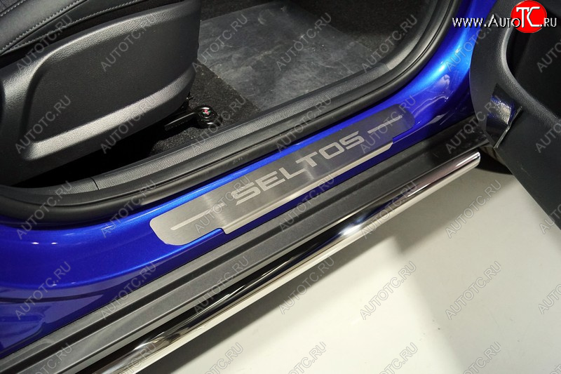 4 899 р. Накладки на пороги, ТСС Тюнинг  KIA Seltos (2019-2025) (лист шлифованный надпись seltos)  с доставкой в г. Майкоп