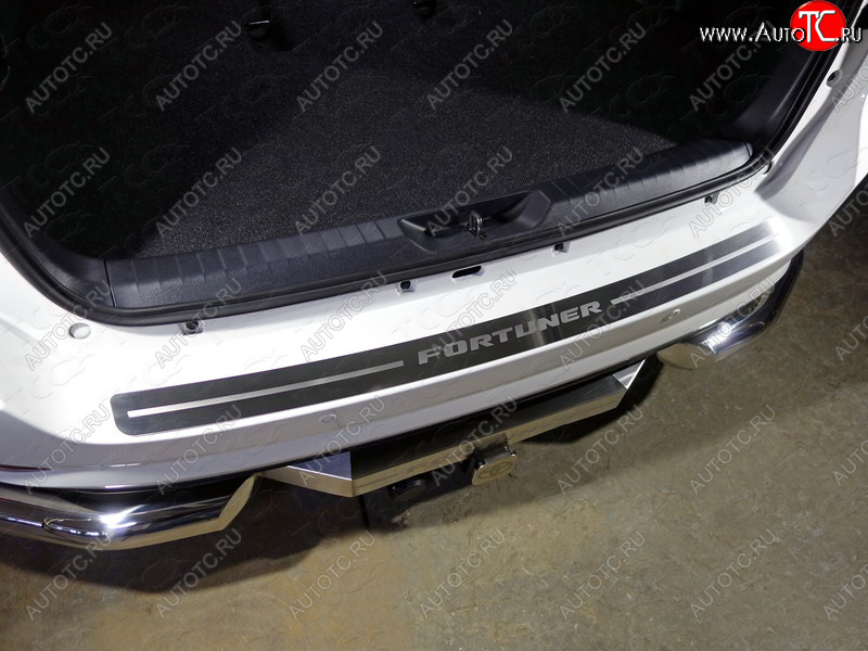 3 999 р. Накладка на задний бампер, ТСС Тюнинг  Toyota Fortuner  AN160 (2015-2020) дорестайлинг (лист шлифованный надпись Fortuner)  с доставкой в г. Майкоп