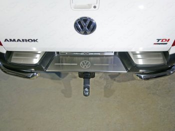 Накладки на задний бампер, ТСС Тюнинг Volkswagen Amarok (2016-2022) рестайлинг (лист шлифованный логотип Volkswagen)