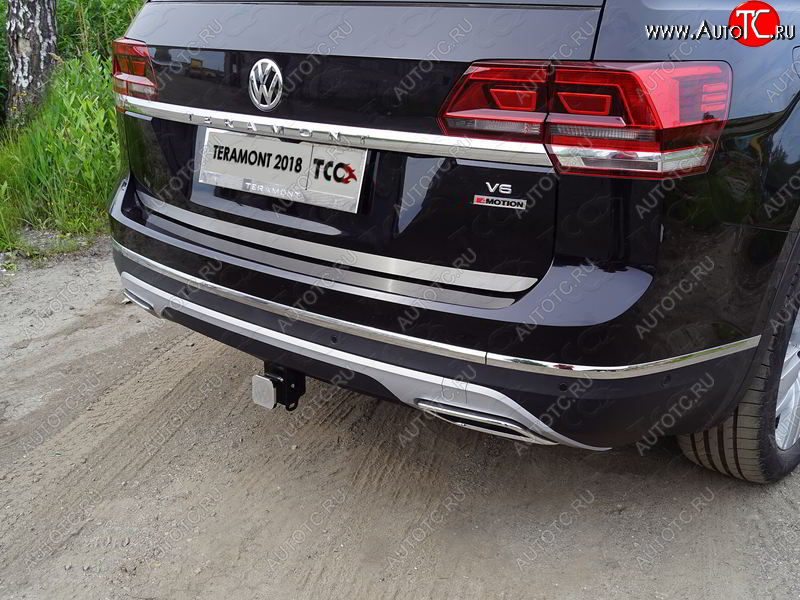 2 999 р. Накладка на заднюю дверь ТСС Тюнинг  Volkswagen Teramont  CA1 (2016-2020) дорестайлинг (Лист шлифованный)  с доставкой в г. Майкоп