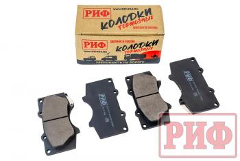 1 589 р. Колодки тормозные передние РИФ Toyota LC120,150, Hilux 2005+OEM 04465-35250, 04465-35290 ,Pajero 4 дизель 4605A472, 4605A481 РИФ riftoy-04465-35290  с доставкой в г. Майкоп. Увеличить фотографию 1