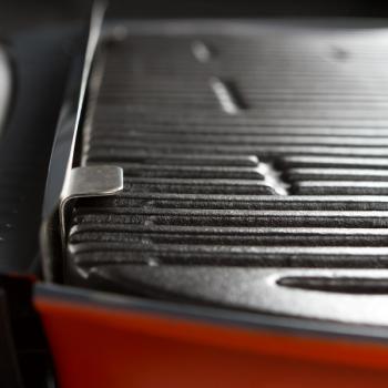 40 899 р. Гриль газовый O-GRILL 500MT bicolor черный-кремовый, с термометром (в комплекте адаптер тип А) O-GRILL 500mt_cream  с доставкой в г. Майкоп. Увеличить фотографию 10