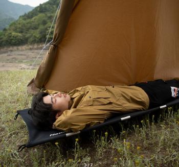 9 339 р. Раскладушка Naturehike XJC05, 190х65х15 см, до 150 кг, черная Naturehike nh20jj001-bl  с доставкой в г. Майкоп. Увеличить фотографию 5