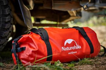 7 199 р. Гермосумка Naturehike 90 л ПВХ (красная) Naturehike nh20fsb03-r90l  с доставкой в г. Майкоп. Увеличить фотографию 8