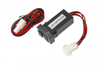 1 269 р. Розетка USB 3,1A для Toyota 32x22 РИФ rif22-4-1012800  с доставкой в г. Майкоп. Увеличить фотографию 2