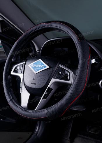 699 р. Оплётка на руль (37-39см BLW-018 кож/зам+карбон) Автопилот Ravon R2 (2016-2025) (черный/строчка красная)  с доставкой в г. Майкоп. Увеличить фотографию 2
