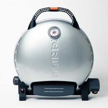 47 899 р. Гриль газовый O-GRILL 700T bicolor черный-серебристый (в комплекте адаптер тип А)  700t_silver  с доставкой в г. Майкоп. Увеличить фотографию 1