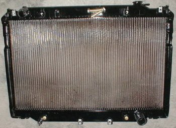 14 499 р. LANDCRUISER РАДИАТОР ОХЛАЖДЕН AT 4.5 (2 ряд) BODYPARTS tylan92-912  с доставкой в г. Майкоп. Увеличить фотографию 1