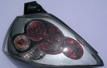 15 649 р. MEGANE ФОНАРЬ ЗАДН ВНЕШН Л+П (КОМПЛЕКТ) ТЮНИНГ (ХЭТЧБЭК) ПРОЗРАЧ ХРУСТАЛ С ДИОД ВНУТРИ ХРОМ BODYPARTS rnmeg03-740h-n  с доставкой в г. Майкоп. Увеличить фотографию 1