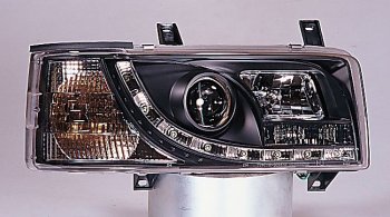 31 649 р. TRANSPORTER ФАРА Л+П (КОМПЛЕКТ) ТЮНИНГ ЛИНЗОВАН (DEVIL EYES) П ПРЯМОУГ РЕШЕТК ЛИТОЙ УК.ПОВОР (SONAR) ВНУТРИ ЧЕРН SONAR vwtrn90-001b-n  с доставкой в г. Майкоп. Увеличить фотографию 1