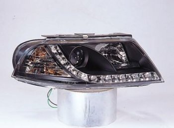 31 499 р. PASSAT ФАРА Л+П (КОМПЛЕКТ) ТЮНИНГ ЛИНЗОВАН (DEVIL EYES) (SONAR) ВНУТРИ ЧЕРН SONAR vwpas01-005b-n  с доставкой в г. Майкоп. Увеличить фотографию 1