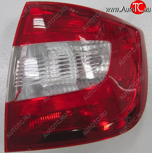 8 199 р. Правый фонарь DEPO Skoda Rapid NH3 дорестайлинг лифтбэк (2012-2017)  с доставкой в г. Майкоп