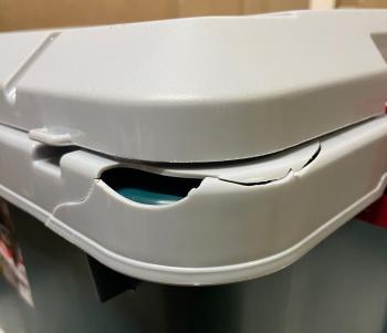 2 609 р. Ящик экспедиционный IRIS RV BOX RV600C c двойной разделенной крышкой, 40 л. 61,5x37,5x34 см.(уценка)  rv600c_u  с доставкой в г. Майкоп. Увеличить фотографию 2