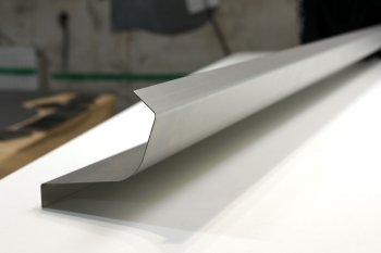 Левый ремонтный порог AUTOFERRUM Toyota Corolla  E120 (2000-2007) универсал дорестайлинг, универсал рестайлинг (Холоднокатаная сталь 1 мм)