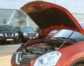 2 699 р. Упор капота Nissan Qashqai (2010-) ТехноМастер ТехноМастер 8231.6350.04  с доставкой в г. Майкоп. Увеличить фотографию 1