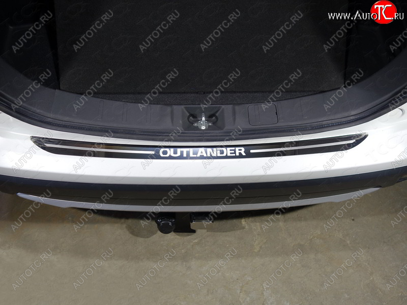 1 000 000 р. Накладка на задний бампер ТСС Тюнинг  Mitsubishi Outlander  GF (2015-2018) 2-ой рестайлинг (лист зеркальный надпись OUTLANDER)  с доставкой в г. Майкоп