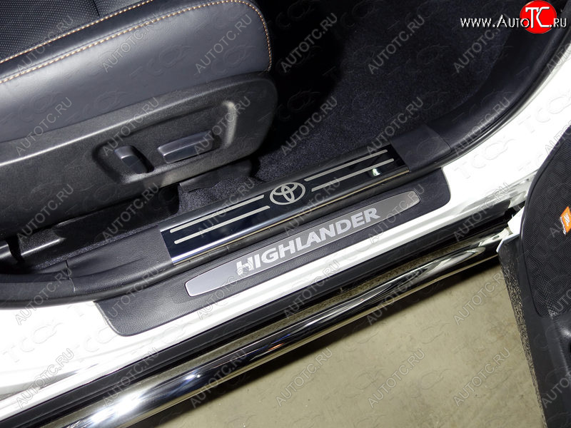 1 000 000 р. Накладки на пластиковые пороги (2шт) ТСС Тюнинг Toyota Highlander XU50 рестайлинг (2016-2020) (лист зеркальный логотип Toyota)  с доставкой в г. Майкоп