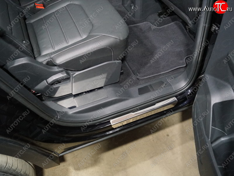 1 000 000 р. Накладки на пластиковые пороги задние ТСС Тюнинг  Volkswagen Teramont  CA1 (2016-2020) дорестайлинг (лист зеркальный)  с доставкой в г. Майкоп