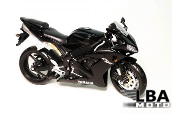 1 599 р. Модель мотоцикла Yamaha YZF-R1 04-06 Черного цвета масштаб 112  пм-00002216  с доставкой в г. Майкоп. Увеличить фотографию 1