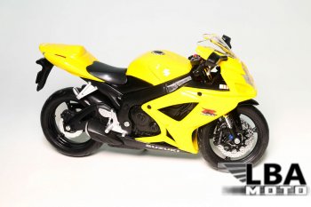 1 599 р. Модель мотоцикла Suzuki GSX-R600 06-07 Желтого цвета масштаб 112  пм-00002218  с доставкой в г. Майкоп. Увеличить фотографию 1