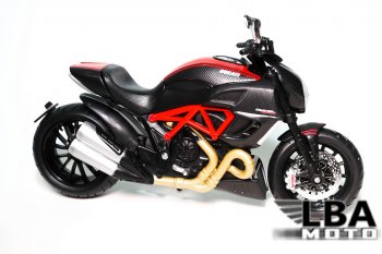 1 599 р. Модель мотоцикла Ducati Diavel Красно-Черного цвета масштаб 112  пм-00002223  с доставкой в г. Майкоп. Увеличить фотографию 1