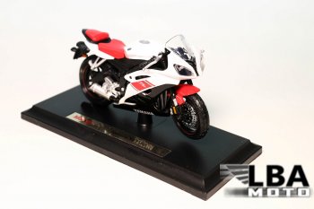 1 299 р. Модель мотоцикла Yamaha YZF-R6 Бело-Красного цвета масштаб 118  пм-00002246  с доставкой в г. Майкоп. Увеличить фотографию 1